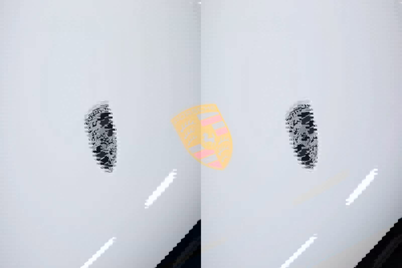 Certified 2025 Porsche Macan image 34