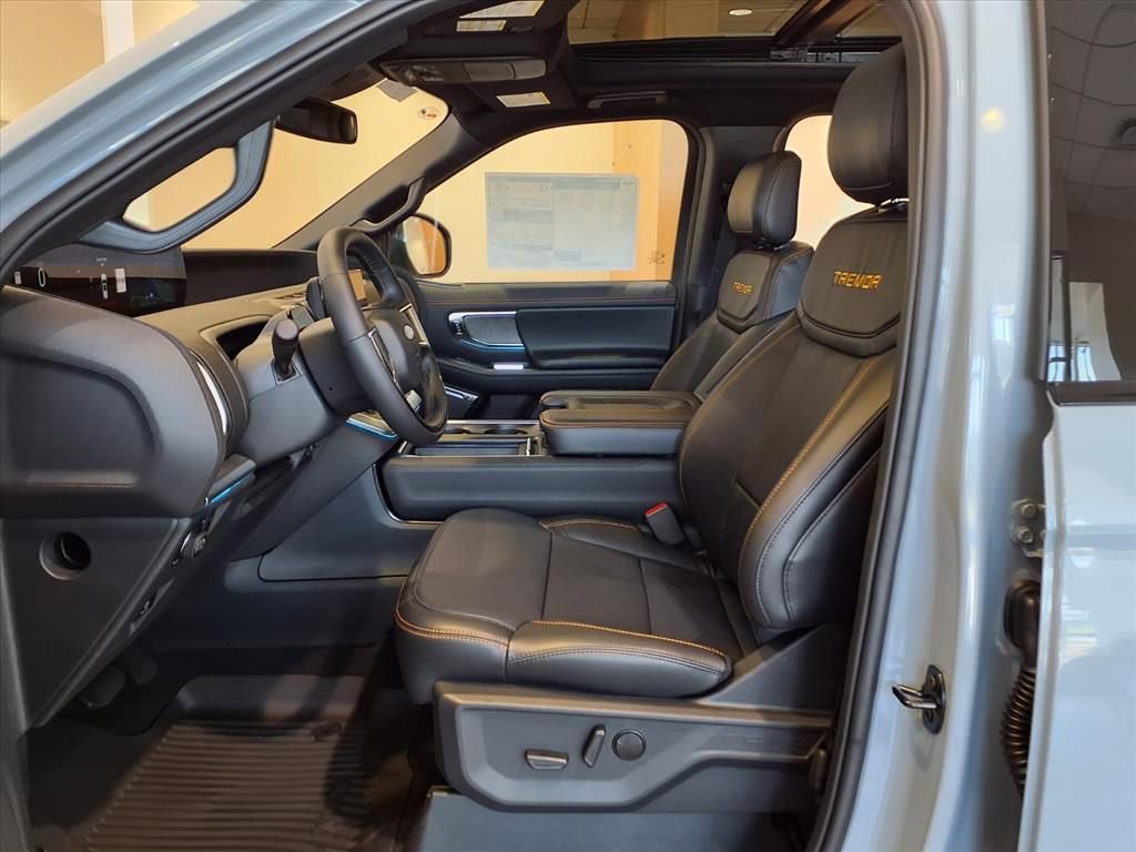 New 2025 Ford Expedition Tremor image 5