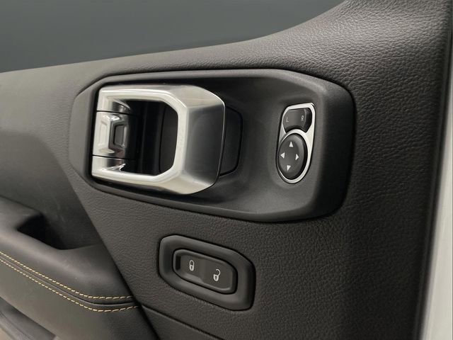 New 2025 Jeep Wrangler Sahara w/ Technology Group image 29