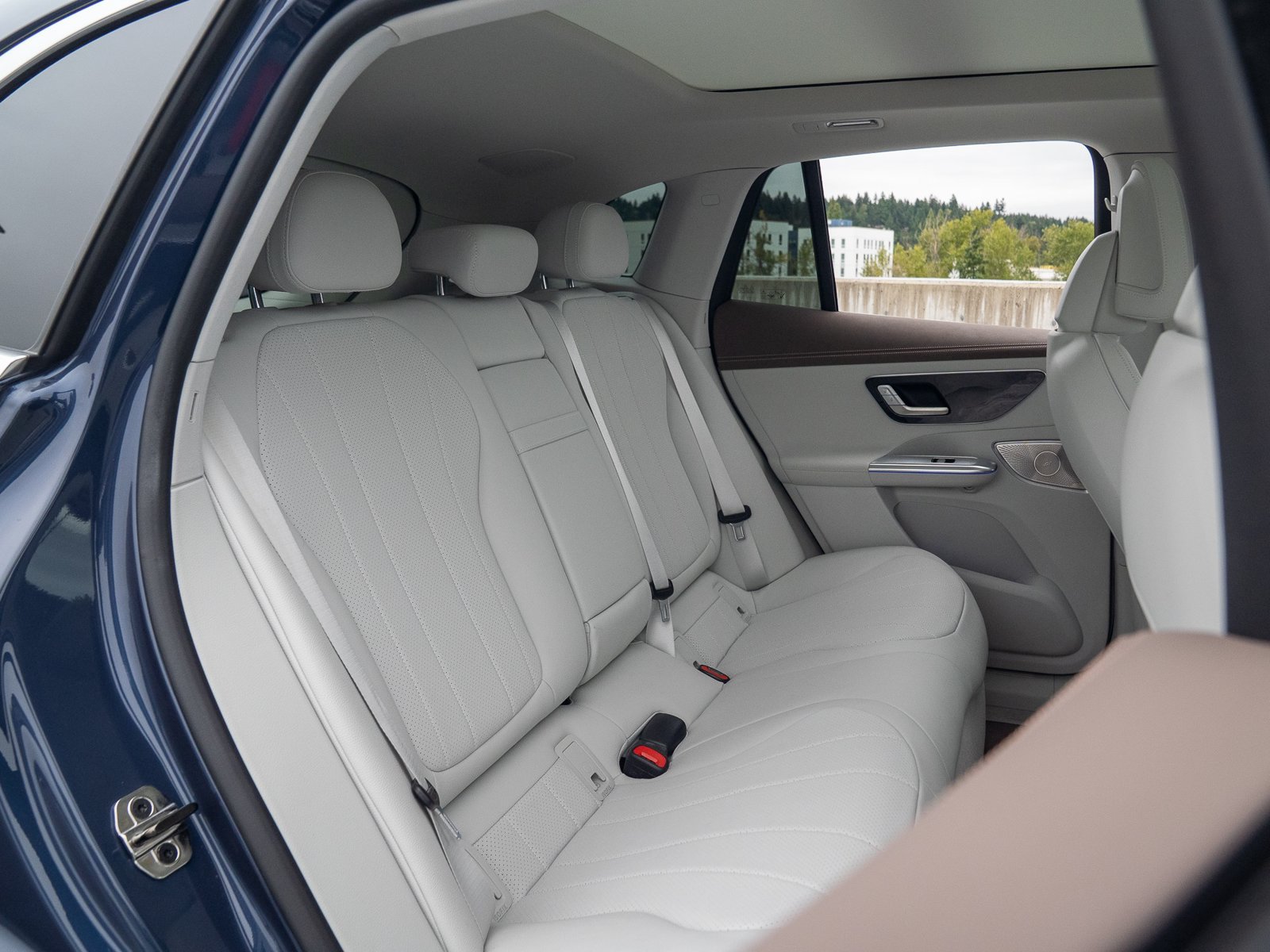 Certified 2023 Mercedes-Benz EQE 350+ 4MATIC SUV image 28