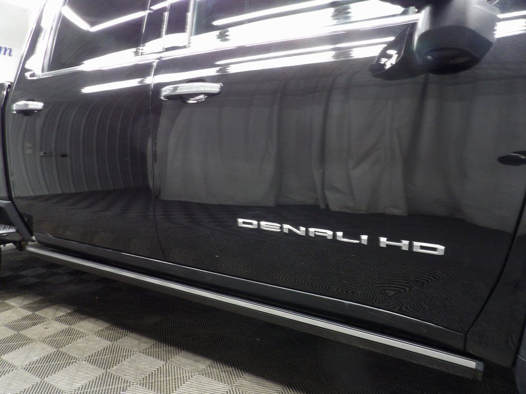 Used 2023 GMC Sierra 3500 Denali w/ Technology Package image 33