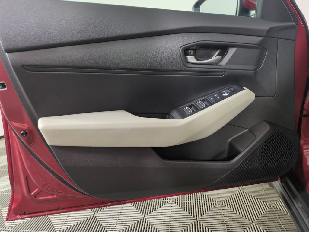 Certified 2025 Honda Accord LX image 13