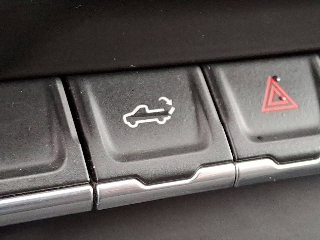 Used 2020 Chevrolet Silverado 1500 Custom w/ Custom Value Package image 23