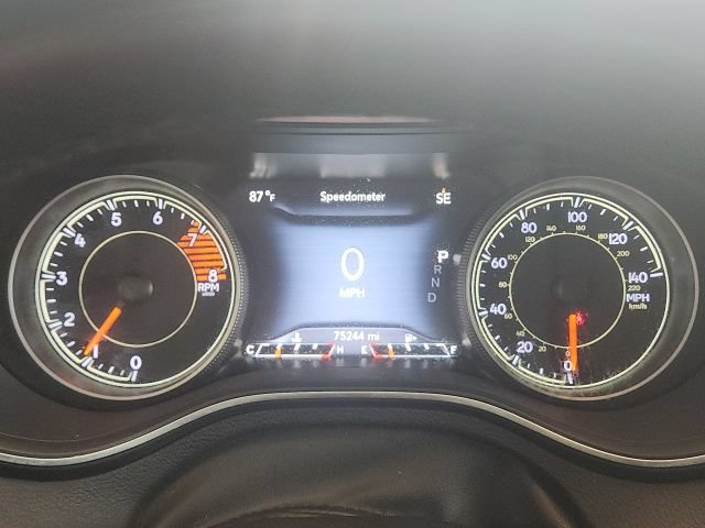 Used 2021 Jeep Cherokee Trailhawk w/ Sun, Sound & Nav Group AWD/4WD image 31
