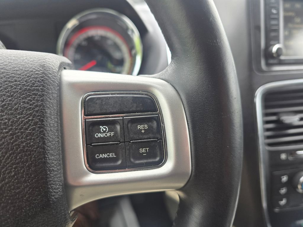 Used 2016 Dodge Grand Caravan SE w/ Quick Order Package 29E SE FWD image 17