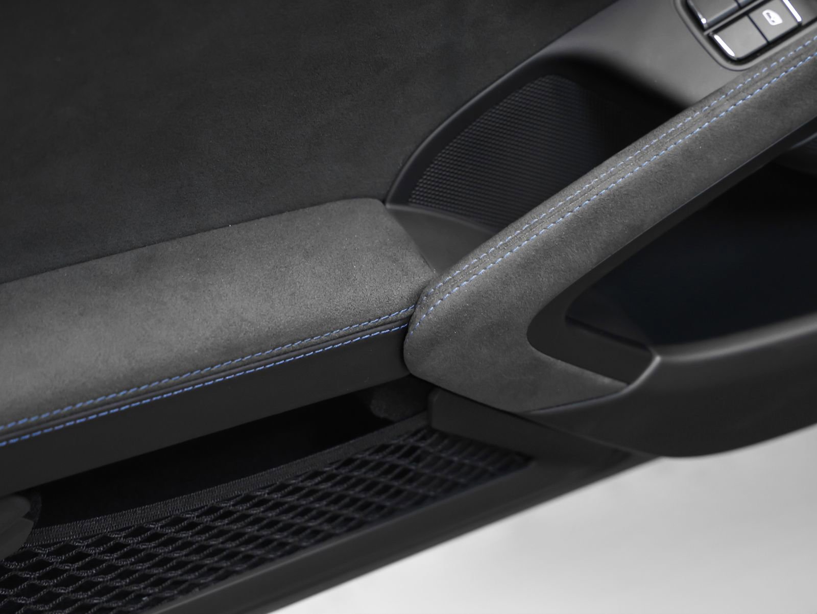 Certified 2025 Porsche 718 Cayman GT4 RS image 74