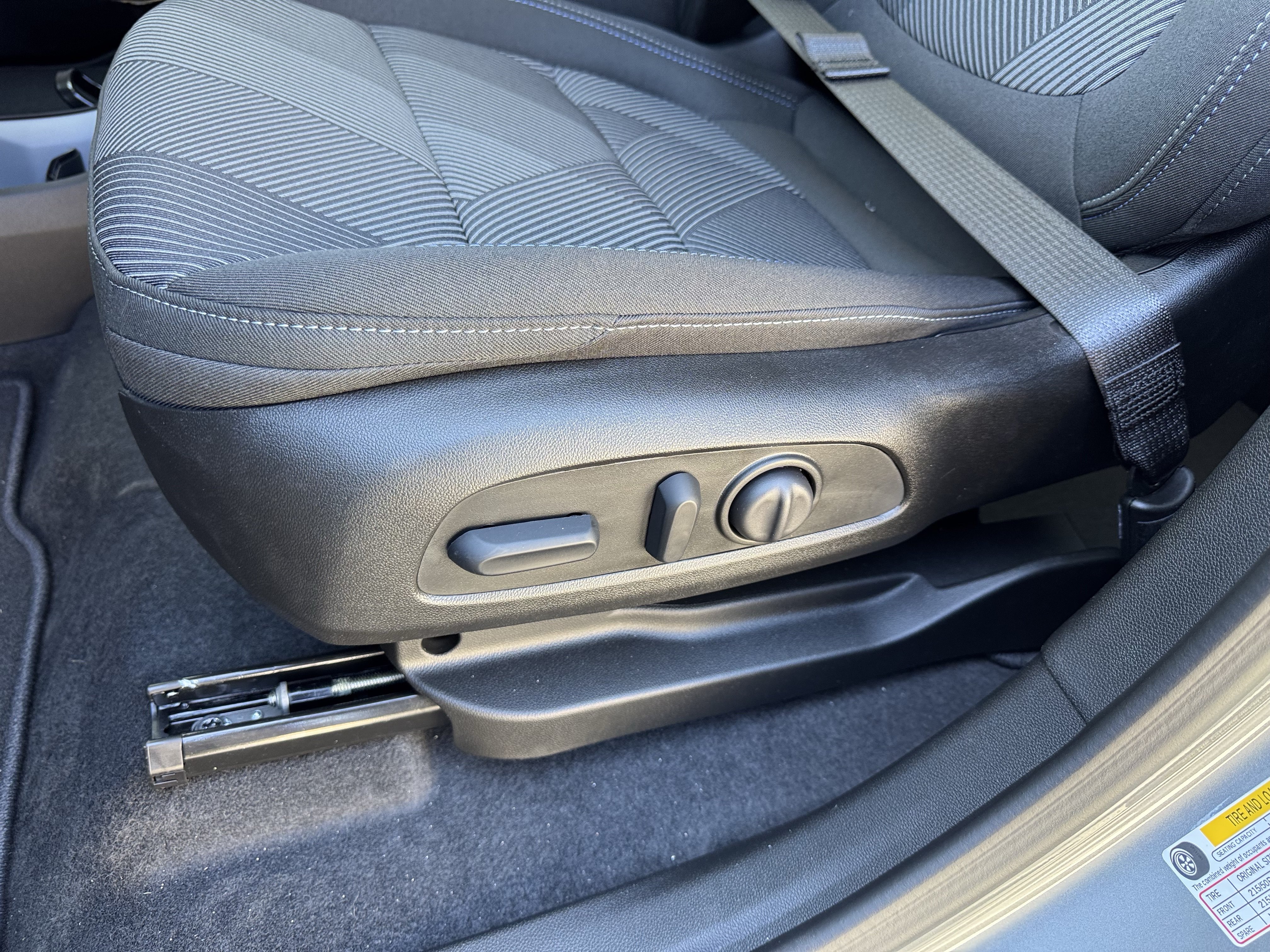 New 2027 Chevrolet Bolt LT w/ Comfort Package FWD image 14