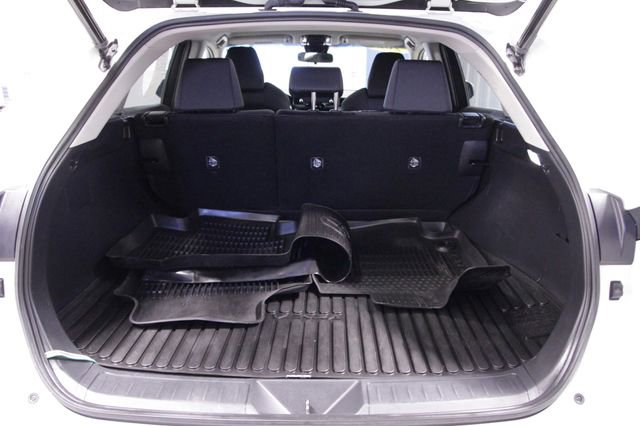 Used 2021 Toyota Venza LE image 21