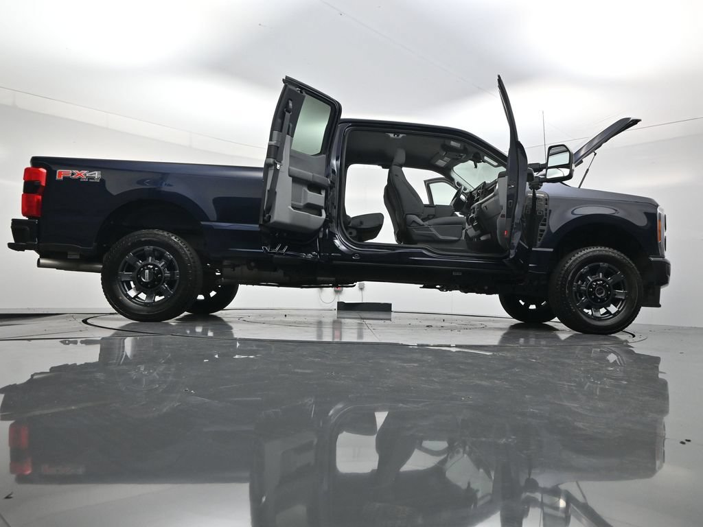 Used 2023 Ford F250 XL w/ STX Appearance Package AWD/4WD image 59
