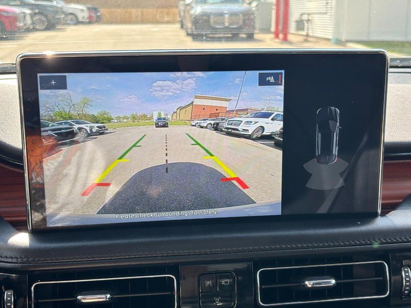 Certified 2022 Lincoln Nautilus Reserve w/ Luxury Package AWD/4WD image 22