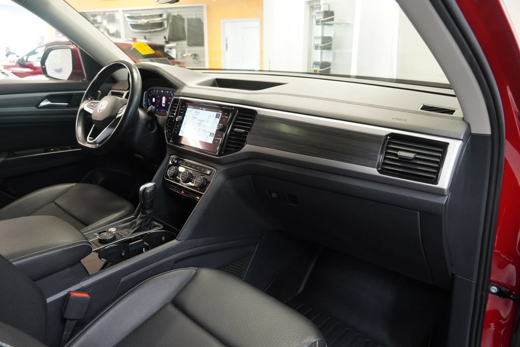 Used 2021 Volkswagen Atlas SEL AWD/4WD image 38