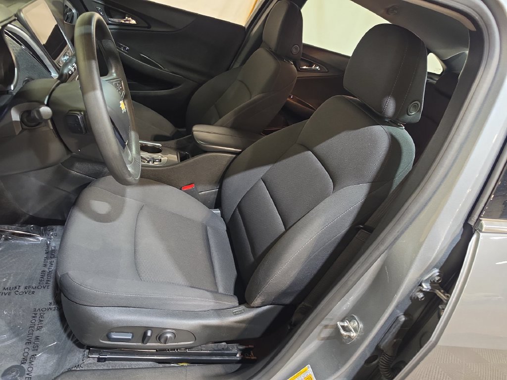 Used 2023 Chevrolet Malibu LT FWD image 13