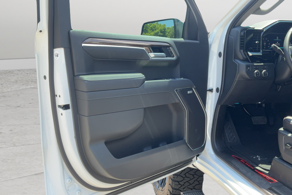 New 2026 Chevrolet Silverado 1500 RST AWD/4WD image 9