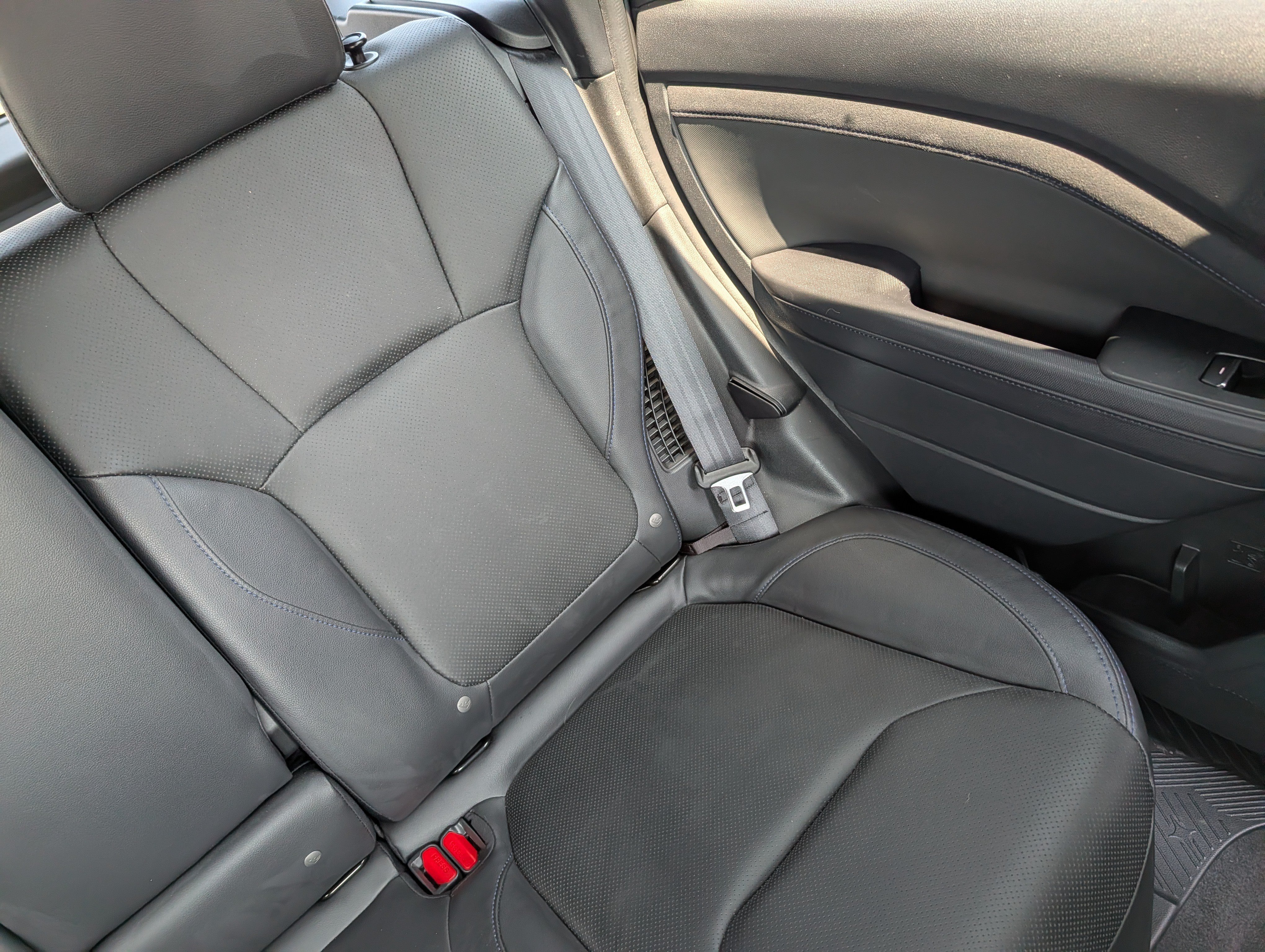 Used 2025 Subaru Forester Limited AWD/4WD image 14