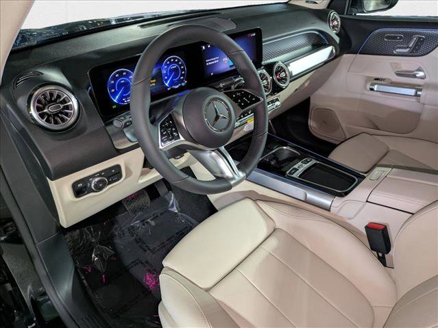 New 2025 Mercedes-Benz EQB 300 4MATIC image 3