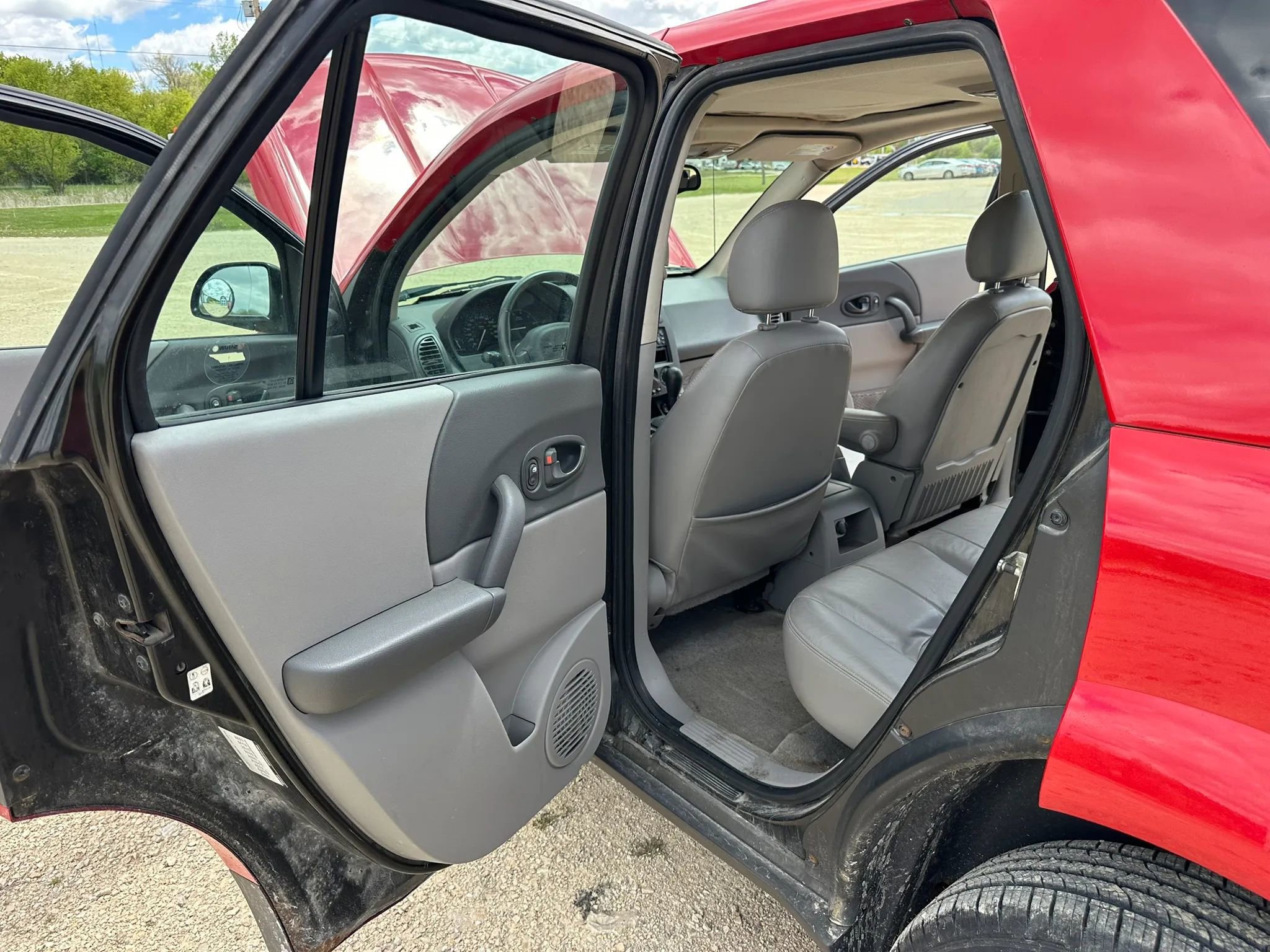 Used 2003 Saturn Vue AWD V6 w/ Leather Pkg image 10