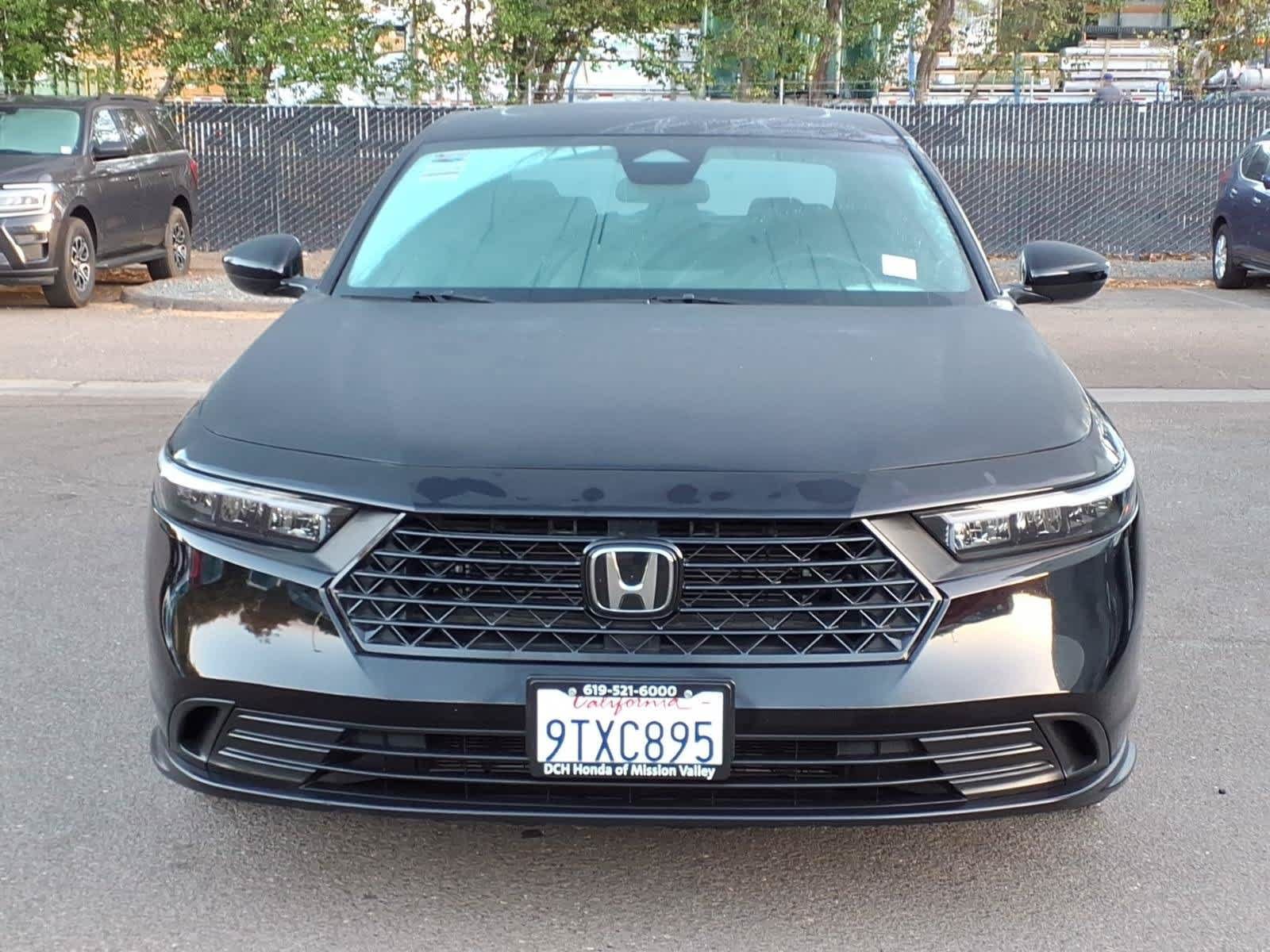 Used 2025 Honda Accord Sport image 2