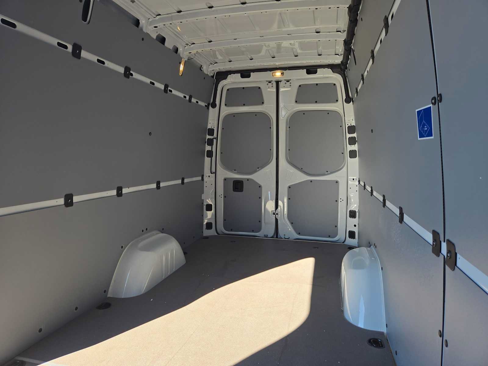Used 2026 Mercedes-Benz Sprinter 2500 image 14
