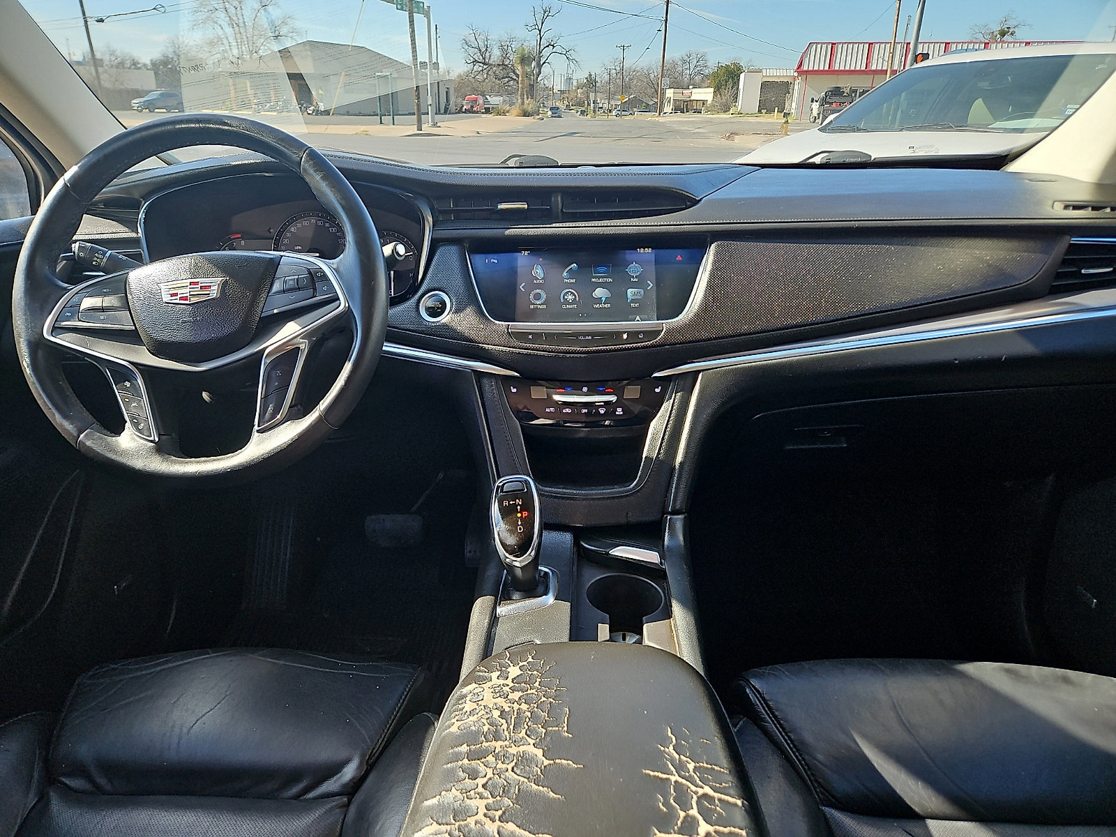 Used 2017 Cadillac XT5 Luxury w/ Driver Awareness Package image 10