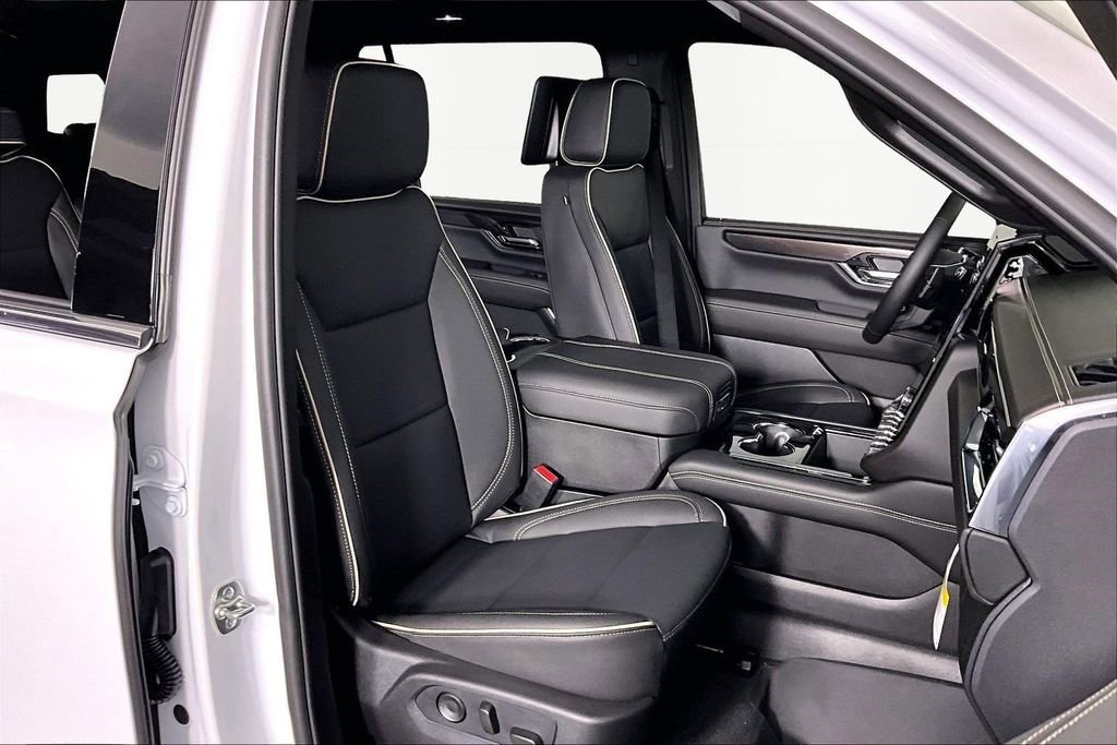 New 2026 GMC Yukon XL Elevation w/ Elevation Premium Package image 12