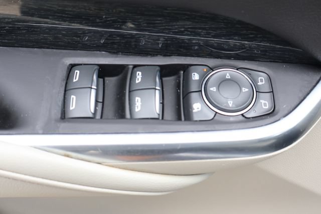 Used 2022 Cadillac XT4 Premium Luxury w/ Enhanced Visibility Package FWD image 14