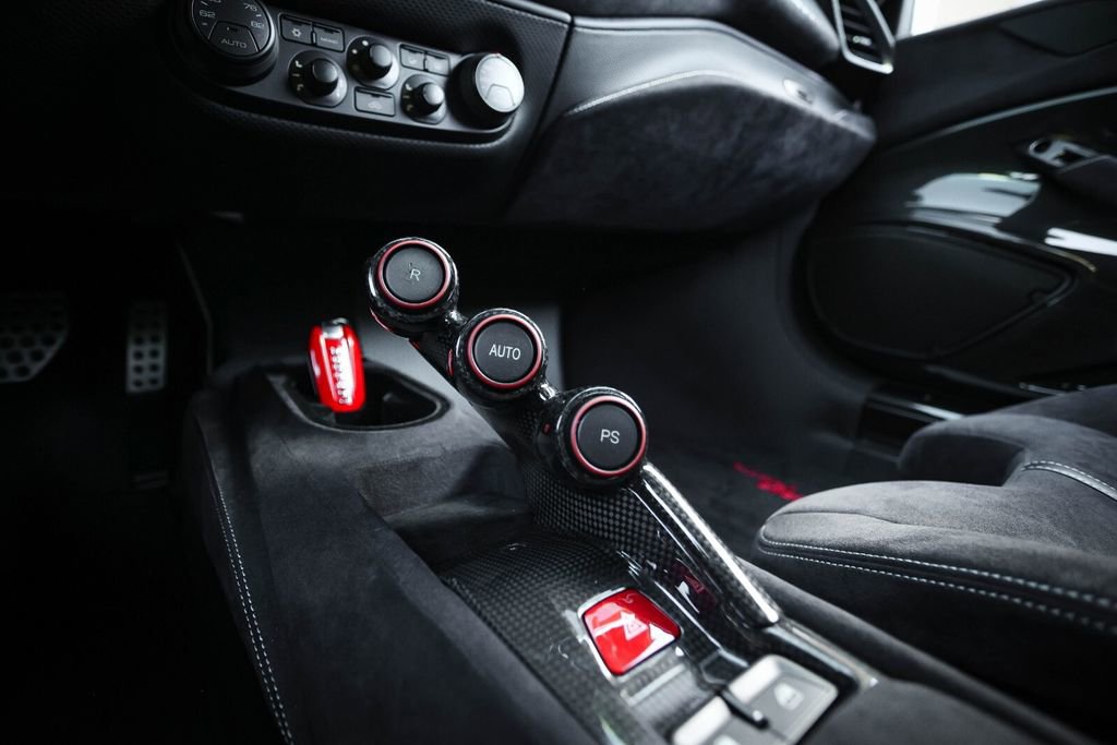 Certified 2020 Ferrari 488 Pista Coupe image 43