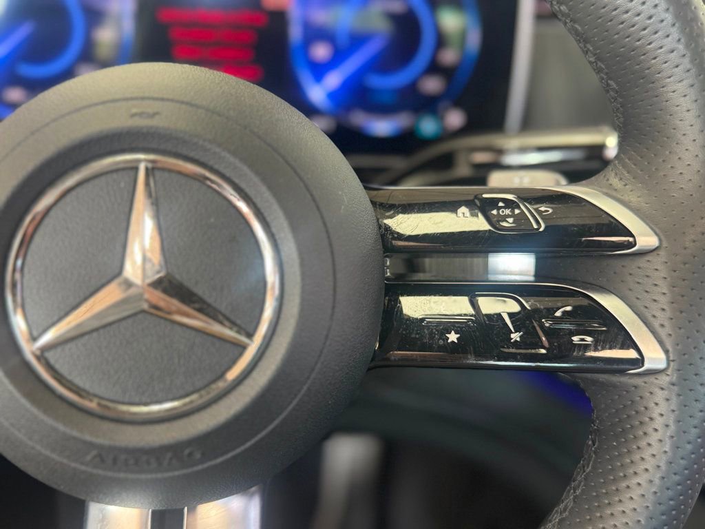 Used 2023 Mercedes-Benz EQE 500 4MATIC Sedan image 34