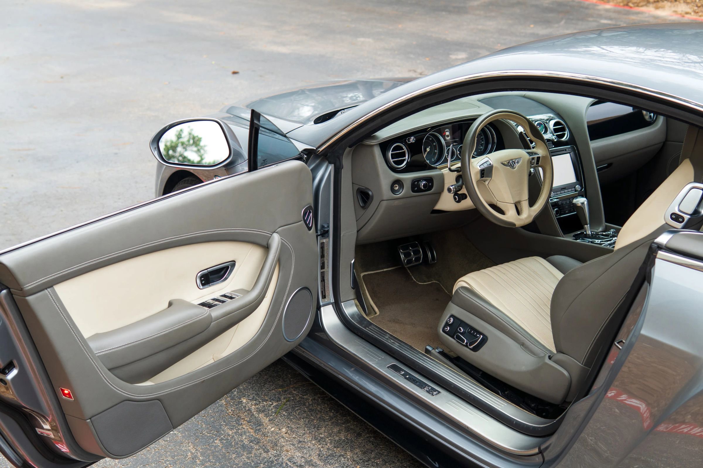 Used 2017 Bentley Continental GT V8 S image 29