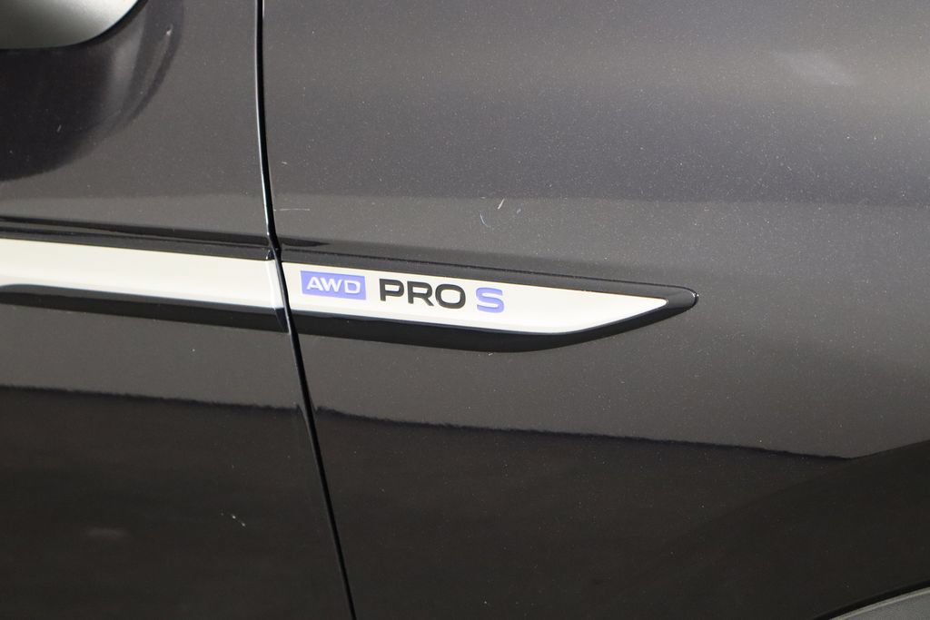 Used 2024 Volkswagen ID.4 Pro S AWD/4WD image 38