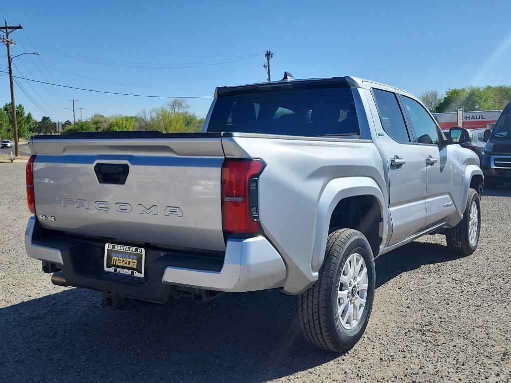 Used 2024 Toyota Tacoma SR5 AWD/4WD image 6