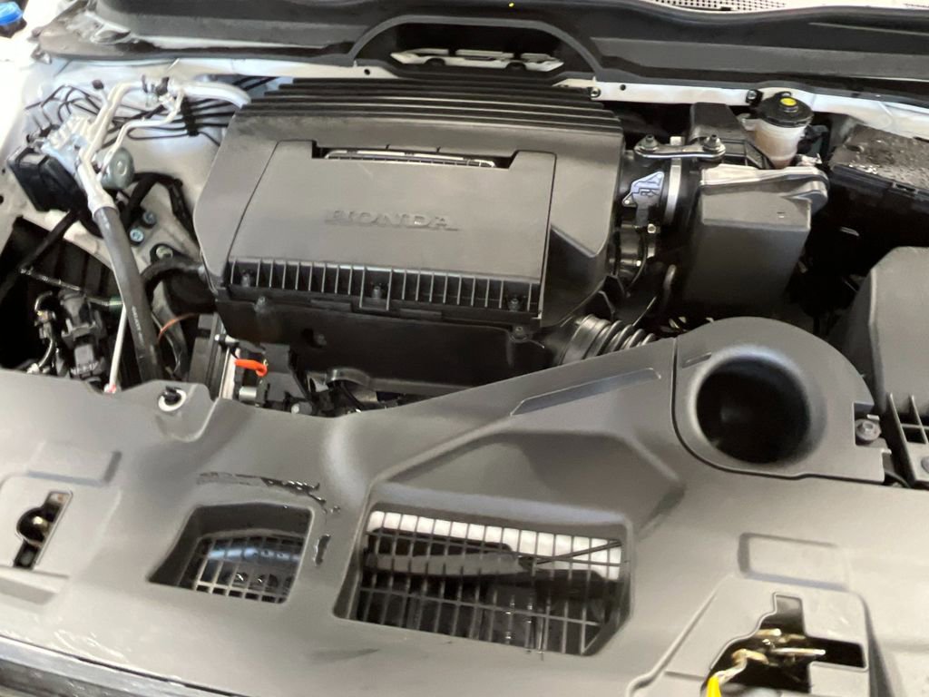New 2025 Honda Pilot Sport image 11
