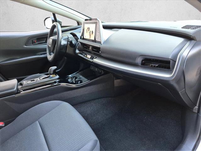 Certified 2025 Toyota Prius LE FWD image 19