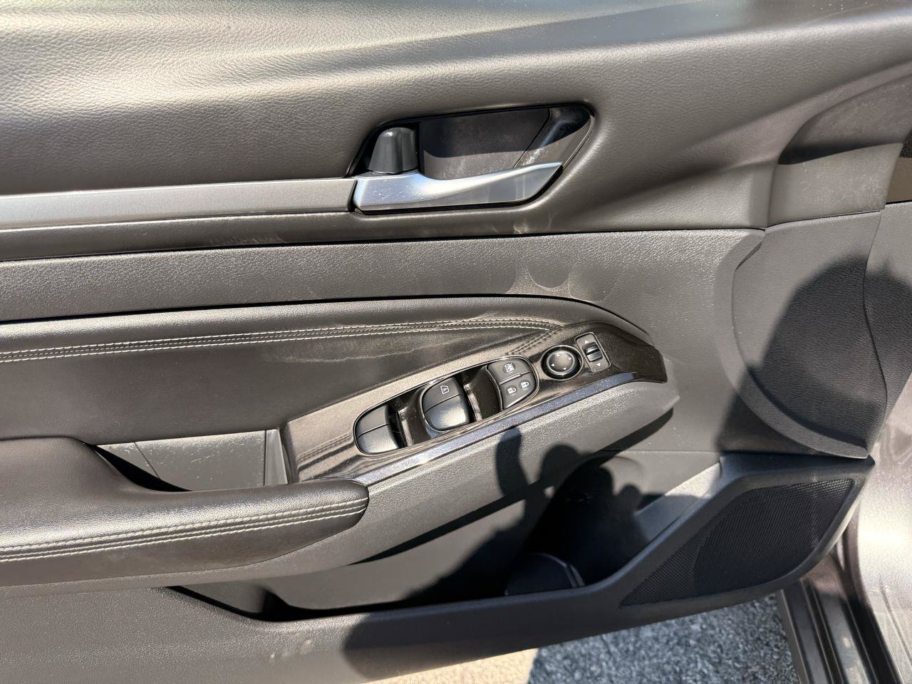 Used 2021 Nissan Altima 2.5 SV w/ SV Premium Package FWD image 13