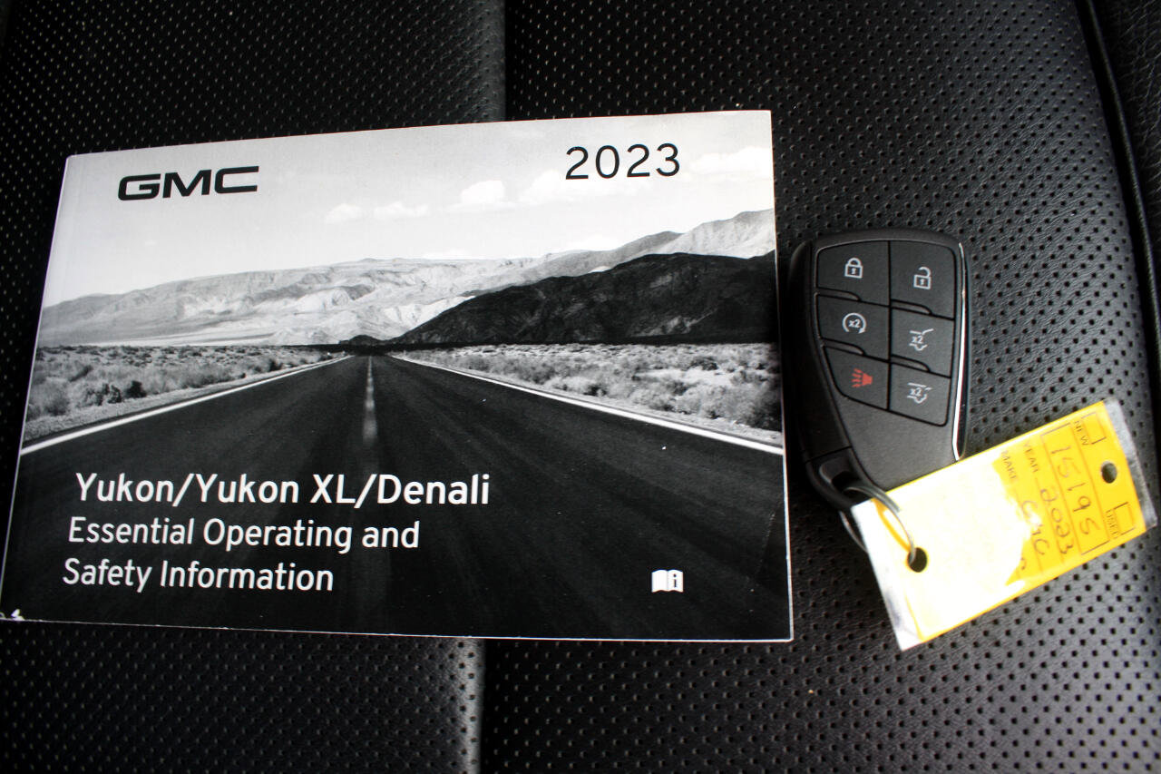 Used 2023 GMC Yukon Denali image 47