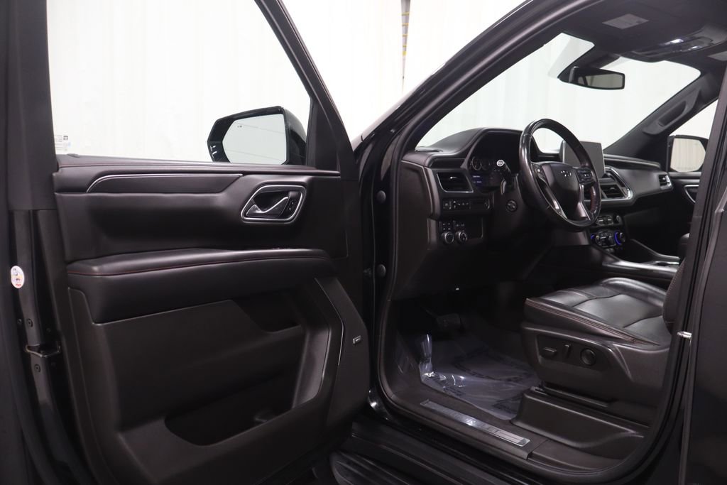 Used 2021 Chevrolet Tahoe RST w/ Luxury Package AWD/4WD image 10
