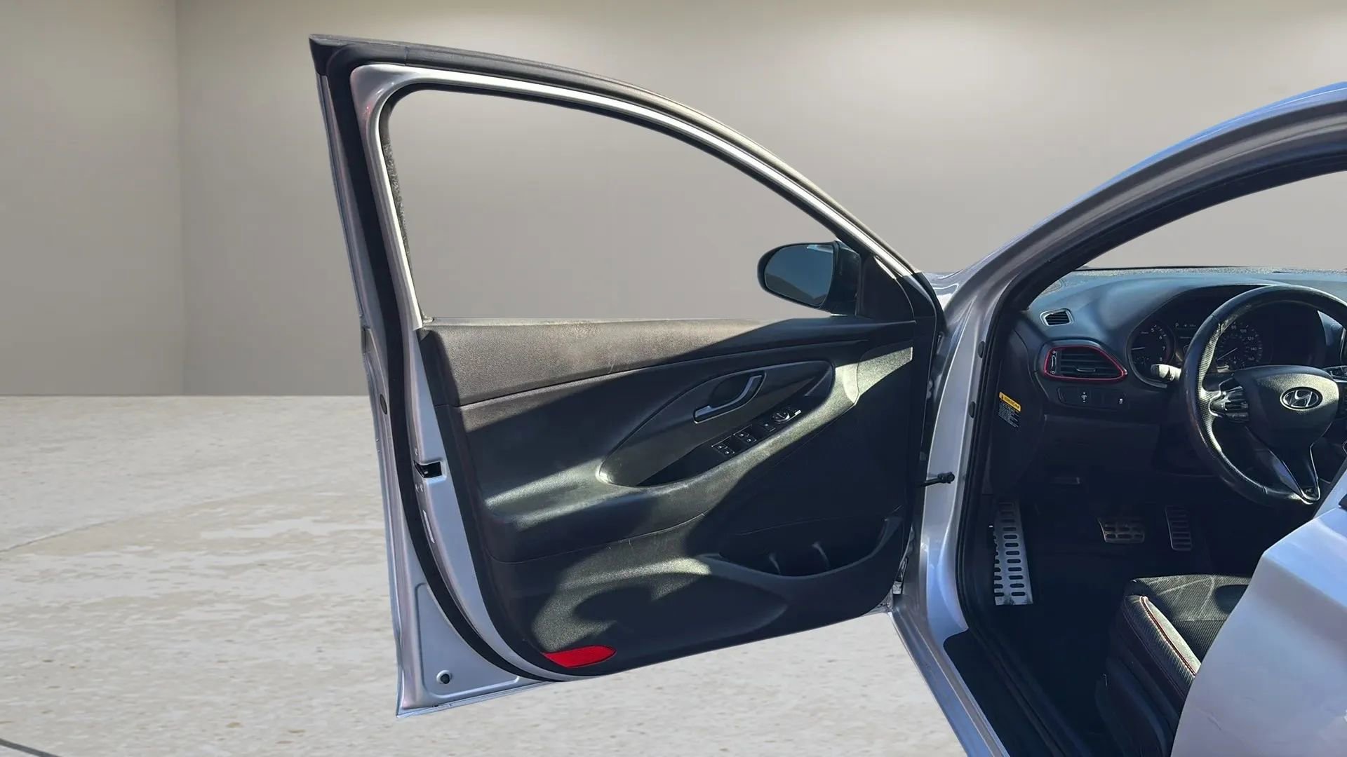 Used 2019 Hyundai Elantra GT N Line image 17