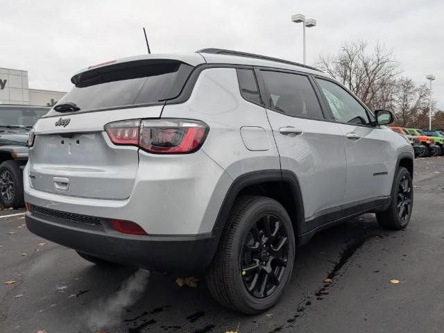 New 2026 Jeep Compass Latitude AWD/4WD image 3