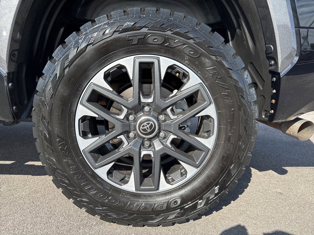Used 2023 Toyota Tundra Limited image 13