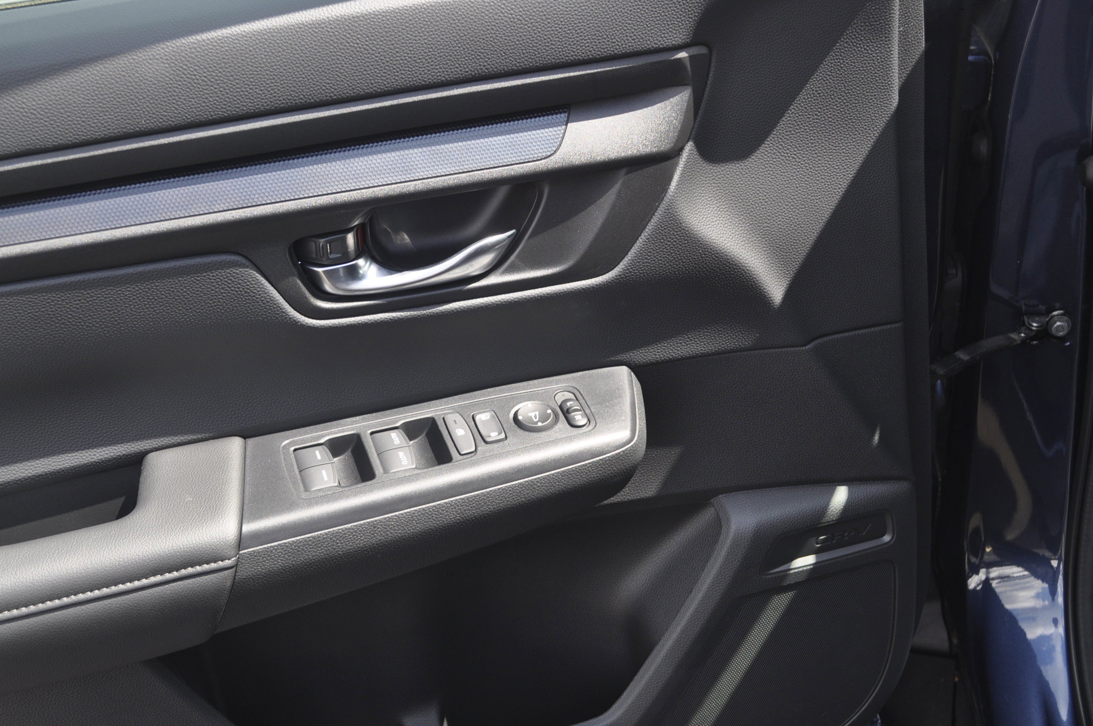 Used 2025 Honda CR-V EX image 16