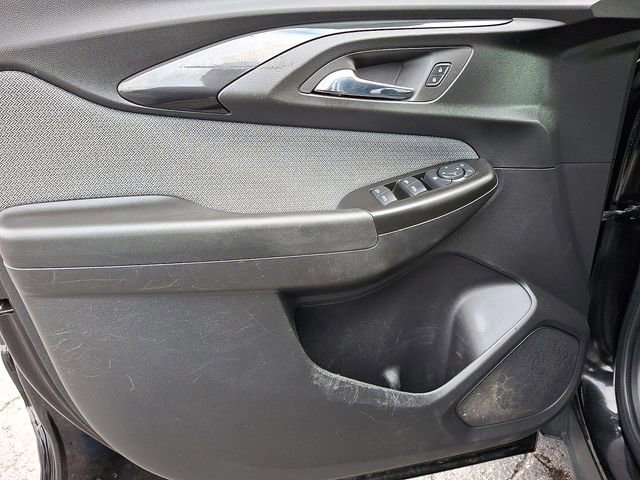 Used 2023 Chevrolet TrailBlazer LT w/ Convenience Package AWD/4WD image 12