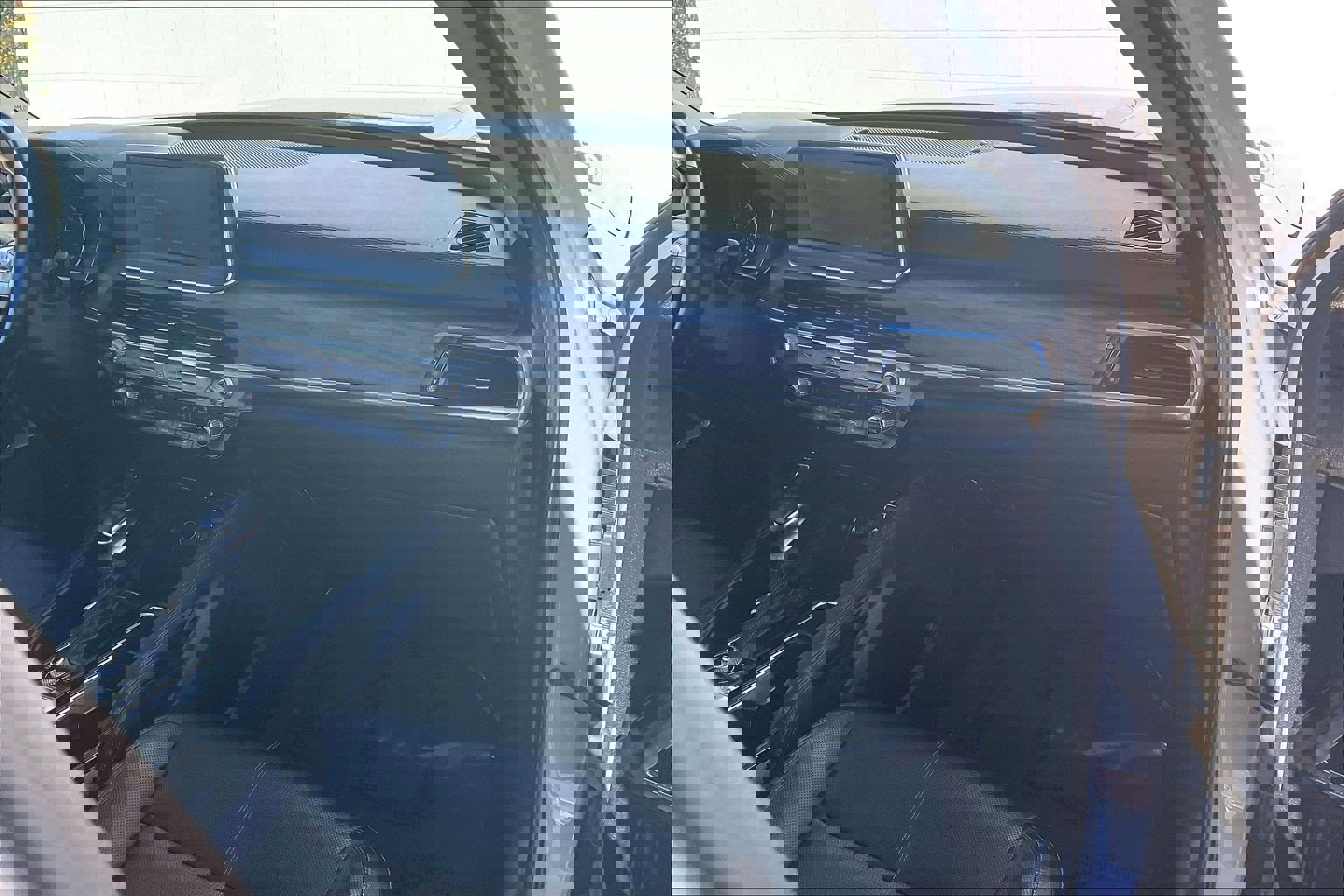 Used 2022 Kia Telluride EX w/ EX Premium Package image 21