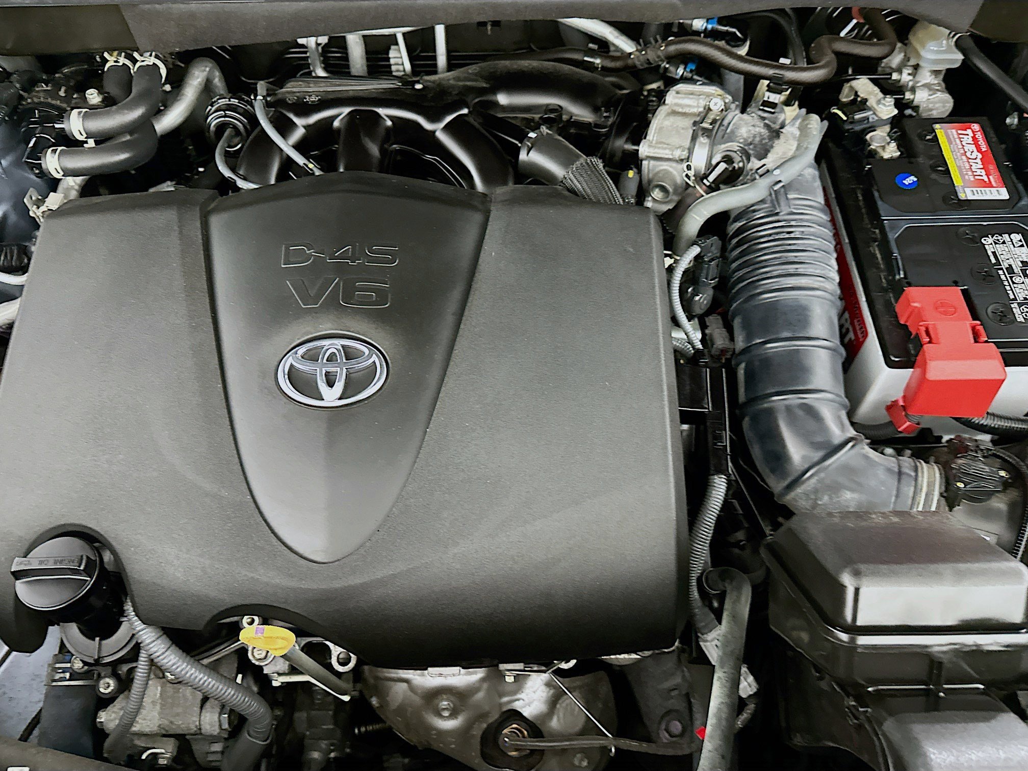 Used 2022 Toyota Highlander XLE AWD/4WD image 34