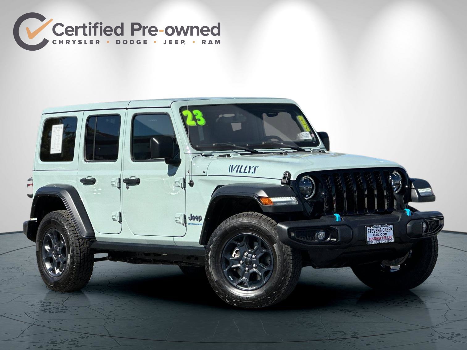 Used 2023 Jeep Wrangler Unlimited w/ Cold Weather Group AWD/4WD image 2