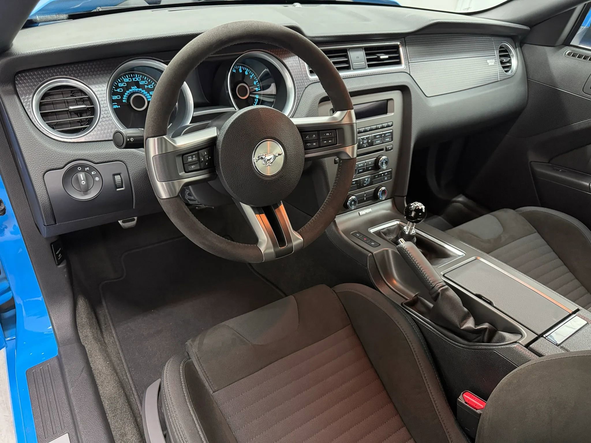 Used 2013 Ford Mustang Boss 302 RWD image 2