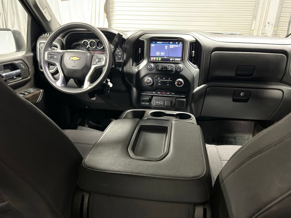 Used 2022 Chevrolet Silverado 2500 LT AWD/4WD image 17