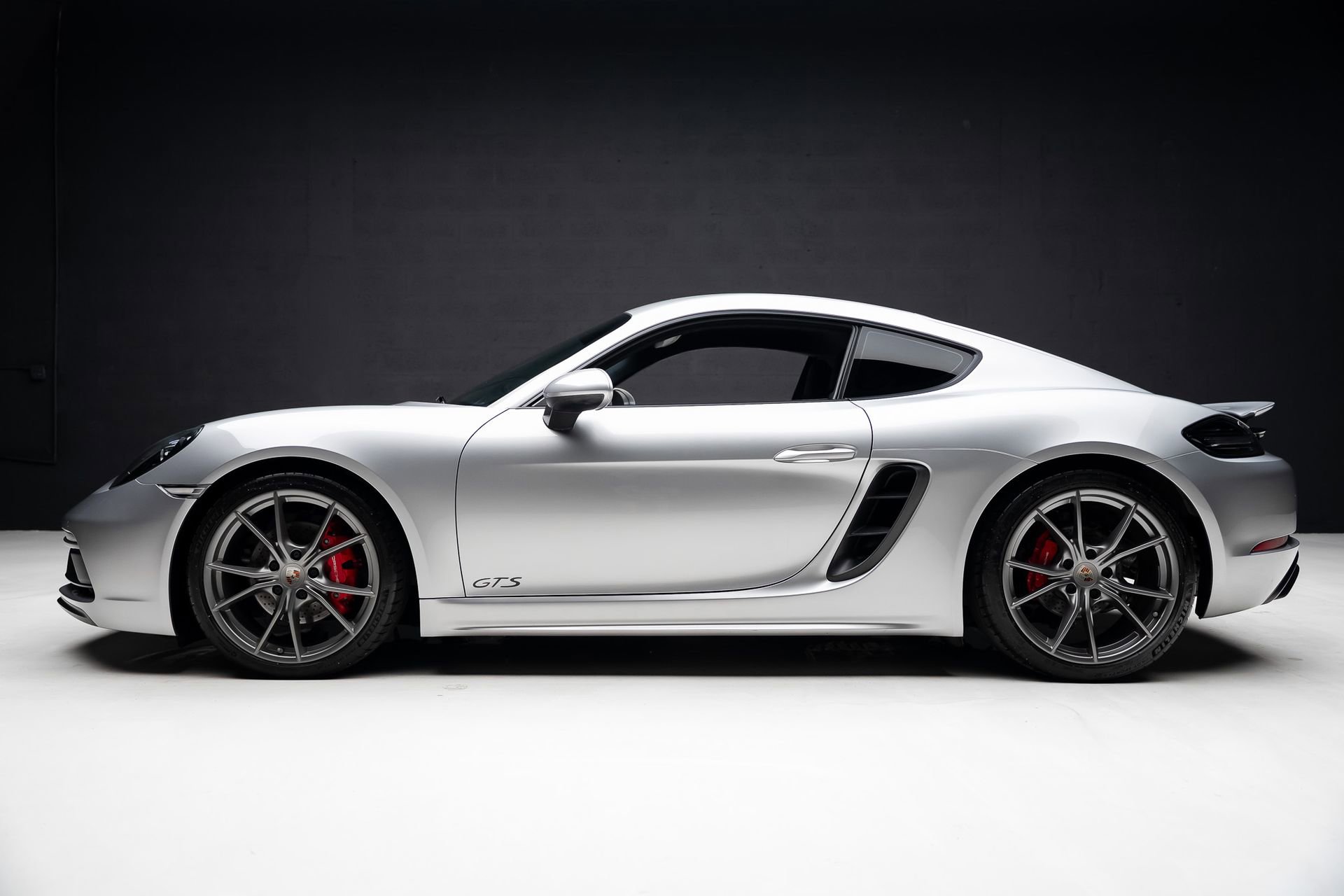 Used 2019 Porsche 718 Cayman GTS image 17