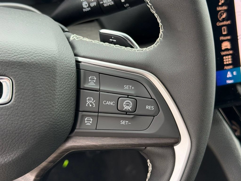 New 2026 Jeep Grand Cherokee Altitude AWD/4WD image 16