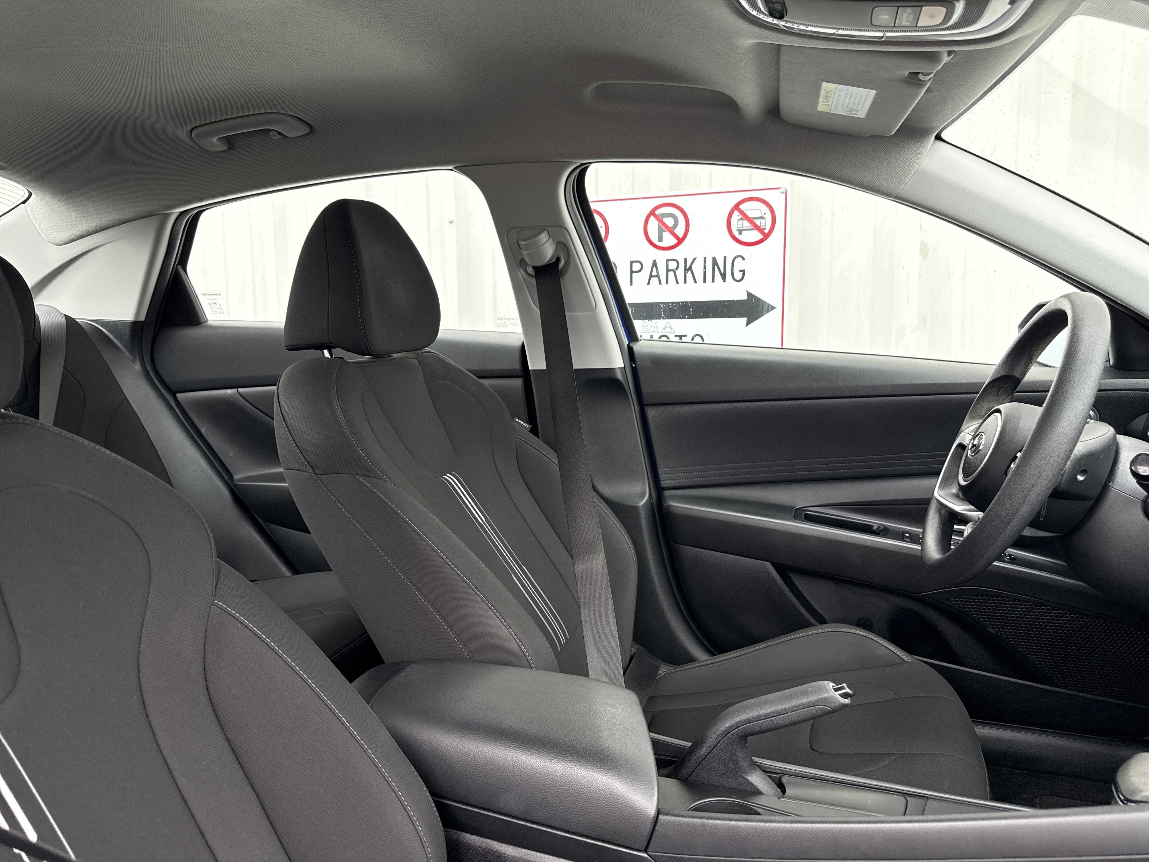 Used 2022 Hyundai Elantra SEL image 35