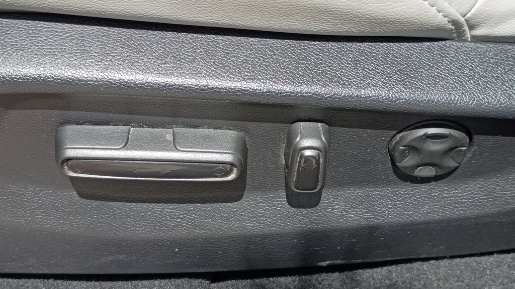Used 2021 Honda CR-V EX-L image 22