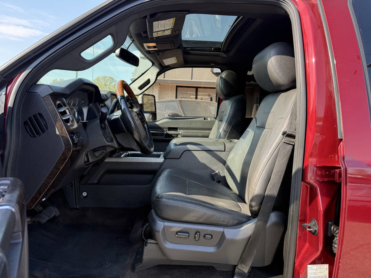 Used 2013 Ford F250 Platinum w/ FX4 Off Road Pkg image 12